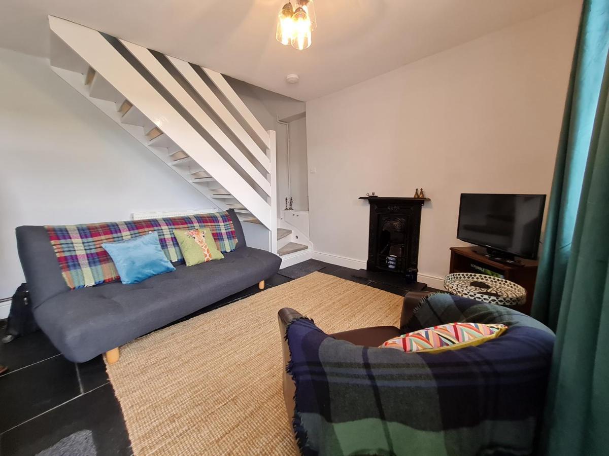 Picturesque 2 Bedroom Miners Cottage Near Bike Park Wales & Brecon Beacons Merthyr Tydfil Buitenkant foto
